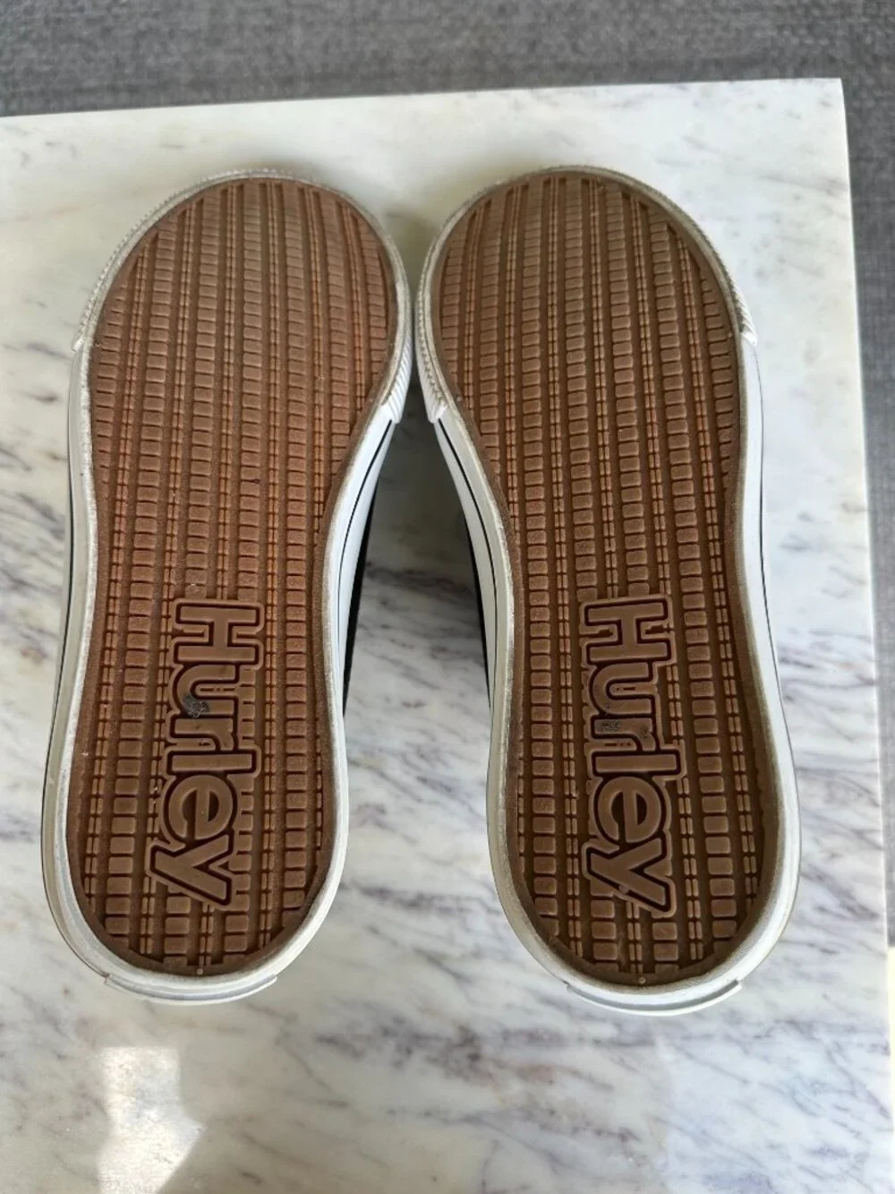 Hurley Chloe Canvas Low Top‎ Slip On Sneakers Black 1676560 Womens Size 9